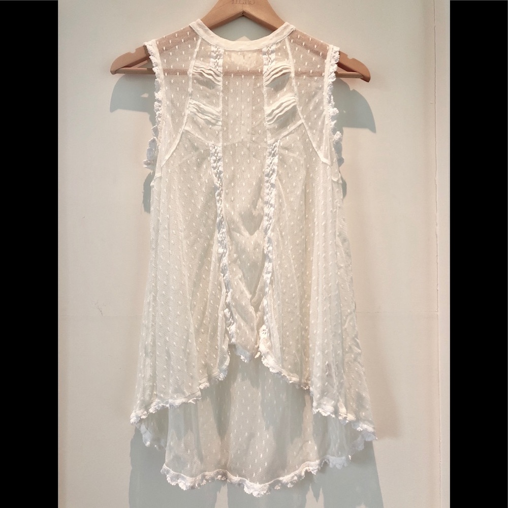 FREE PEOPLE LACE TUNiC